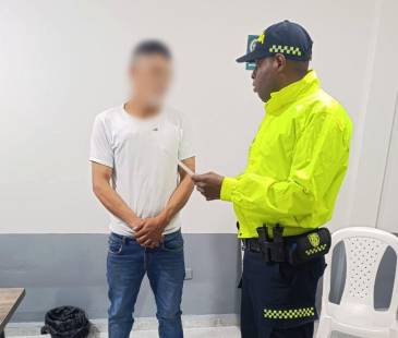 Johan Darío Guerra García al momento de su captura. FOTO: DEPARTAMENTO DE POLICÍA ANTIOQUIA