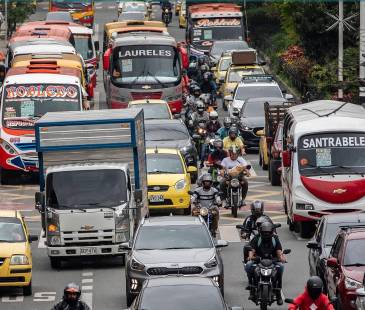 Movilidad en Medellín. FOTO: ARCHIVO - ANDRÉS CAMILO SUÁREZ