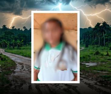 La niña iba corriendo bajo la lluvia cuando cayó el rayo. FOTOS: GENERADA CON IA-CANCA (FONDO) Y REDES SOCIALES (RECUADRO)