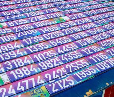 Vendedores de loterías en el centro de Medellín. FOTO: ARCHIVO - JUAN ANTONIO SÁNCHEZ