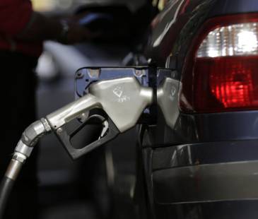 Rodar con los neumáticos desinflados puede elevar el gasto de combustible hasta en un 10 %. FOTO: COLPRENSA