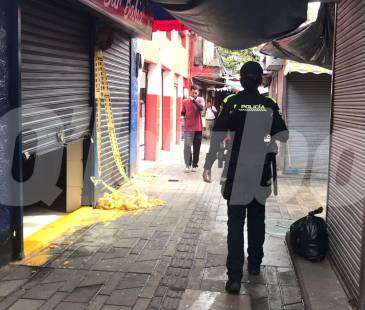 Richard Leonel Silva Cáceres fue asesinado en este bar, donde departía con dos personas. FOTO: LAURA ROSA JIMÉNEZ VALENCIA