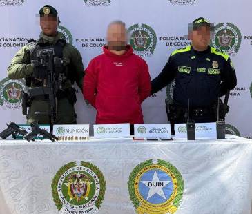 Huelillo ascendió dentro de la estructura tras la muerte de alias Turrón en 2019, consolidándose como hombre de confianza de alias Abelito. FOTO: ALCALDÍA DE MEDELLÍN