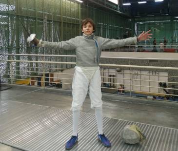 Mikhail Alexandrovich Churin Fernández, de 15 años, ha tenido un destacado desempeño en la esgrima desde muy niño. FOTO: CORTESÍA
