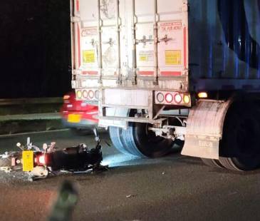 Este fue el momento posterior al accidente de tránsito. FOTO: CORTESÍA DENUNCIAS ANTIOQUIA