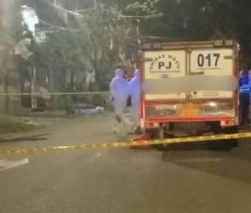 El hombre falleció en el lugar debido a la gravedad de las lesiones. FOTO: FACEBOOK PRENSA PAISA