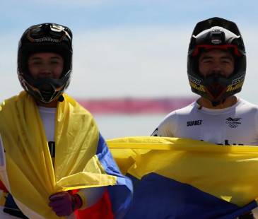 Nicole Foronda (izq.) y Carlos Carmona (der.), campeones suramericanos. FOTO: COC E INSTAGRAM