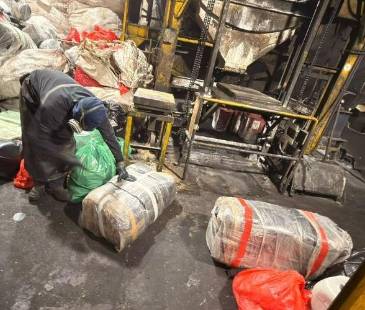 Alrededor de seis toneladas de marihuana fueron destruidas. FOTO: ALCALDÍA DE MEDELLÍN