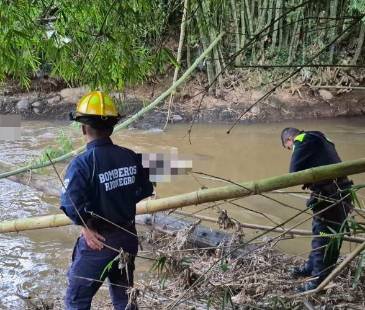 Hallan cuerpo sin vida en río de Rionegro. FOTO: BOMBEROS RIONEGRO