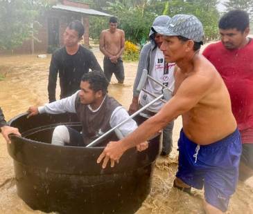 El desbordamiento del río Mulatos, en Necoclí, dejó cientos de viviendas bajo el agua. FOTO: CORTESÍA ALCALDÍA DE NECOCLÍ