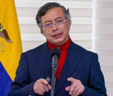 Para lograrlo, el gobierno de EE.UU. le otorgó un permiso especial por cinco días. FOTO: X @PETROGUSTAVO