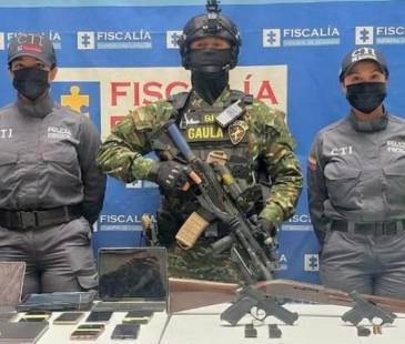 <span class="mln_uppercase_mln">Los</span><b><span class="mln_uppercase_mln"> elementos hallados fueron dejados a disposición de las autoridades competentes. FOTO: CORTESÍA POLICÍA METROPOLITANA </span></b>