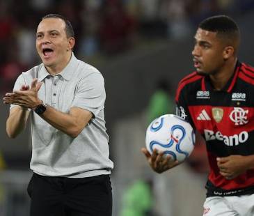 Alejandro Restrepo, técnico del DIM, admitió errores y destacó la superioridad de Flamengo. FOTO: GETTY IMAGES