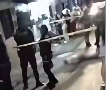 El caso ocurrido en Manrique quedó registrado en video. FOTO: PRENSA PAISA