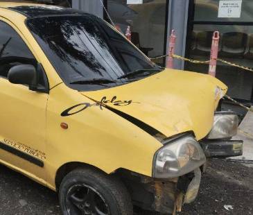 Así quedó el vehículo involucrado. FOTO: CORTESÍA