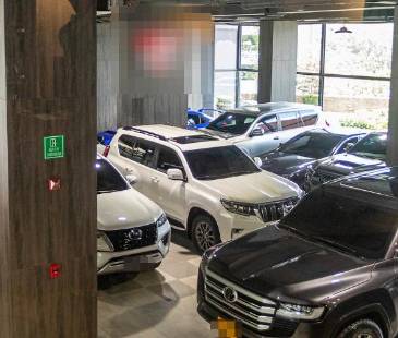 Referencia compraventa vehicular. FOTO: ARCHIVO CARLOS VELÁSQUEZ