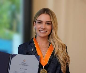 Ana Lucía Pineda, esposa del presidente Abelardo de la Espriella. FOTO: Instagram @analu_pineda