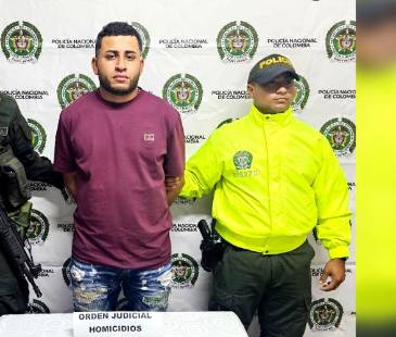 Capturado alias Moga, señalado de coordinar homicidios en el suroeste antioqueño. FOTO: POLICÍA ANTIOQUIA