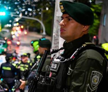 En la comuna hubo presencia de diferentes especialidades de la Policía. FOTO: POLICÍA METROPOLITANA