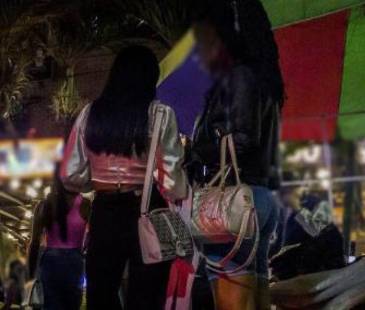 El Centro de la ciudad, así como la comuna 14 - El Poblado, son las zonas en las que se ha identificado mayor presencia de trabajadoras sexuales en espacio público. FOTO: CAMILO SUÁREZ