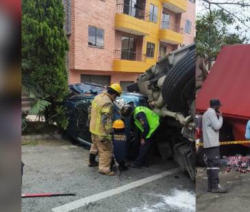 <span class="mln_uppercase_mln">El</span><b><span class="mln_uppercase_mln"> hecho no dejó personas heridas. FOTO: CORTESÍA CUERPO DE BOMBEROS LA ESTRELLA</span></b>