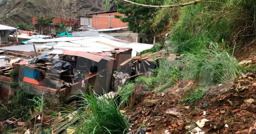 Varias casas están en riesgo. /FOTOS: LAURA ROSA JIMÉNEZ VALENCIA