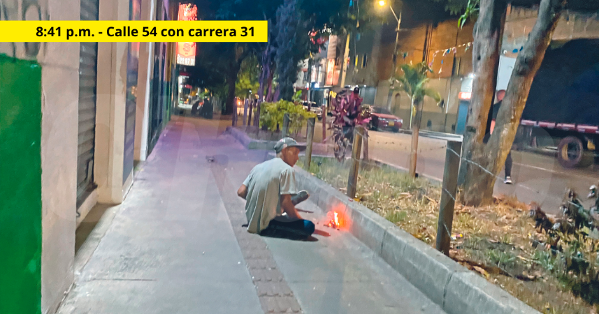 Cualquier alambre es válido quemar para sacar cobre y venderlo. Y no es para menos, puesto que el kilo cuesta más de $ 25.000. / FOTO: ANDRÉS FELIPE OSORIO.