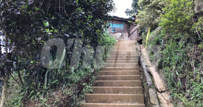 En estas escalas se desplomó Alexander Navales en Manrique. FOTO: LAURA ROSA JIMÉNEZ