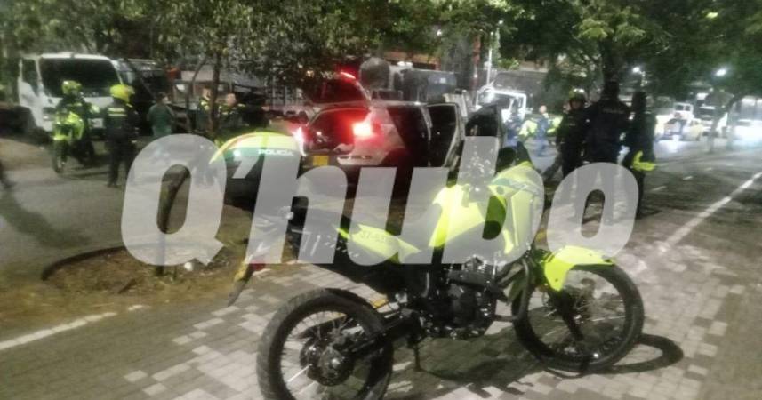 Carro estrellado en persecución de la Policía. FOTO: CORTESÍA