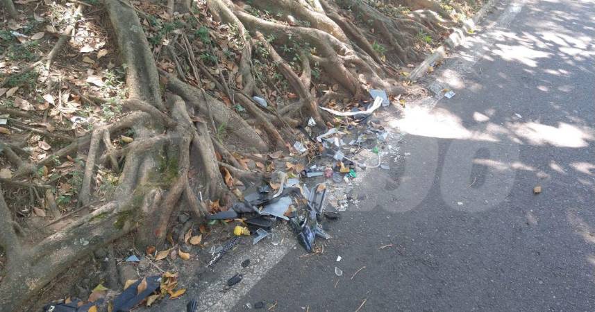Así quedó el sitio luego del accidente. FOTO: GUILLERMO LEÓN OSPINA MUÑOZ