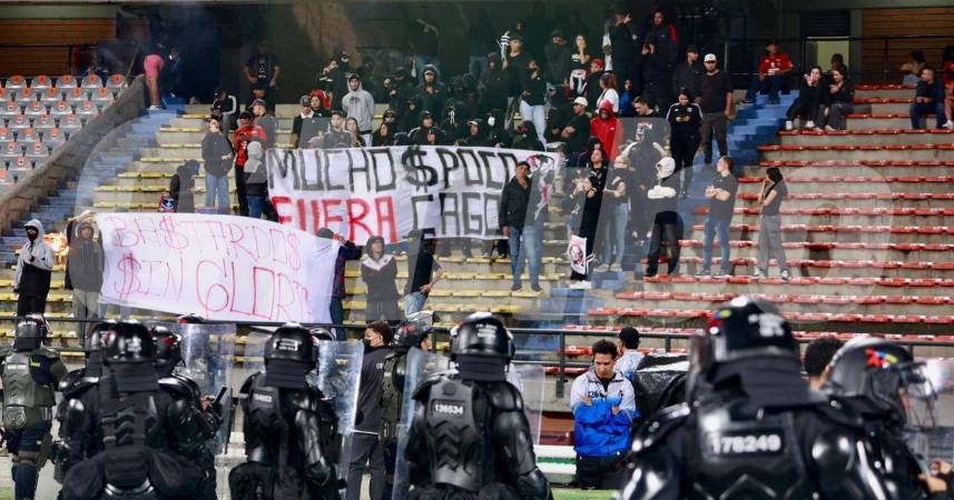 Medallo se vistió de negro, el ‘luto’ del Equipo del Pueblo