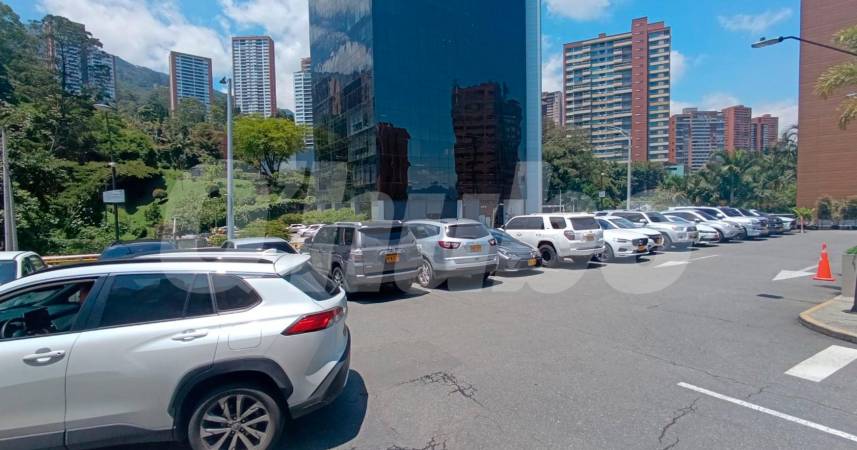 En este parqueadero ocurrió el crimen de María del Pilar. /FOTO: ALEJANDRA MORALES