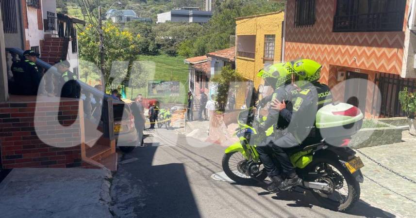 Esta fue la loma por la que descendió el taxista sin control. FOTO: LAURA ROSA JIMÉNEZ VALENCIA
