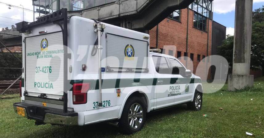 La Sijín de la Policía en el lugar del hallazgo. FOTO: LAURA ROSA JIMÉNEZ VALENCIA