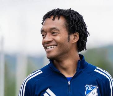 El futbolista antioqueño, de 38 años de edad, tendrá que pagar 2 fechas de sanción antes de jugar en Colombia. FOTO: MILLONAIORS