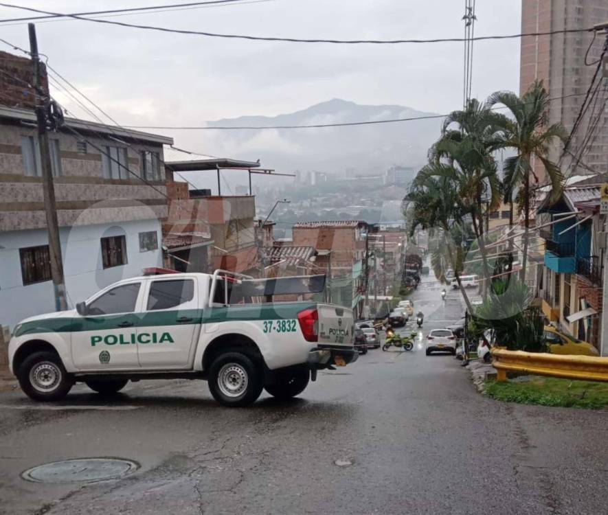 Dispararon desde una casa: mujer policía resultó herida en medio de una captura en Aranjuez