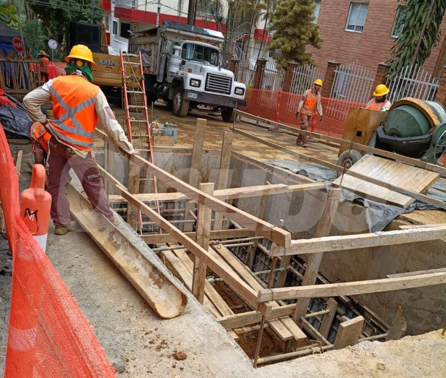 Así estaba la obra el pasado 10 de abril. FOTO: CORTESÍA