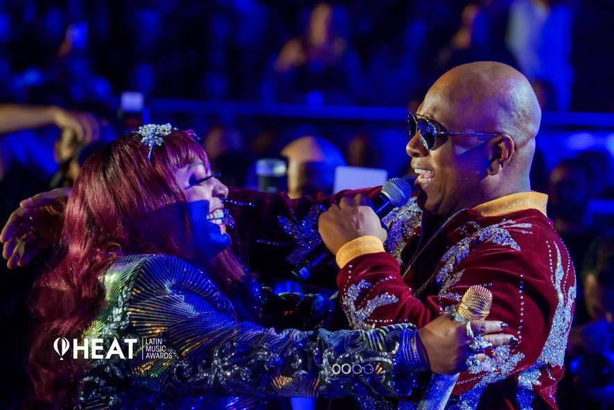 La India y Willy García cantaron ‘Vivir lo nuestro’. <b><span class=mln_small-caps_mln>/ FOTO: CORTESÍA</span></b>