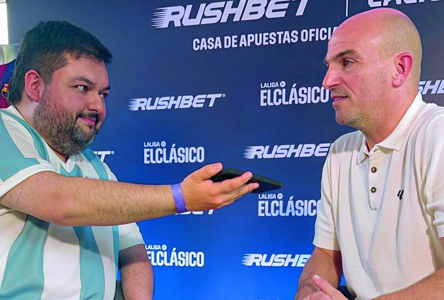 En su paso por Medellín, Esteban Cambiasso habló sobre sus inicios en el fútbol y sobre la actualidad del fútbol colombiano. FOTO: JUANCHO SERRANO