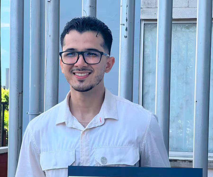 Se graduó como abogado de la Universidad Cooperativa de Colombia en el año 2023. /Tomada de redes sociales / Vanguardia