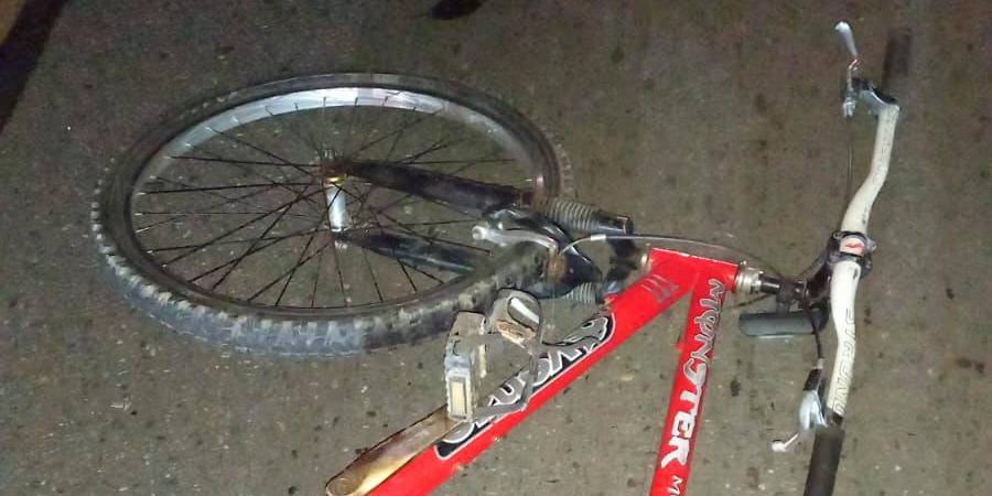 Semidestruida quedó la bicicleta de la víctima. /FOTO: CORTESÍA.
