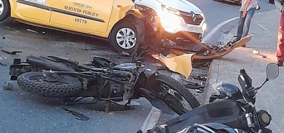 Accidente de 5 vehículos y con fuga de presunto borracho dejó un muerto en la autopista Norte