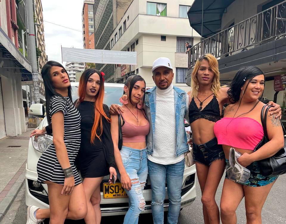 <b> </b>Luis Miguel Fuentes compartió varias postales con el grupo. /FOTO: CORTESÍA