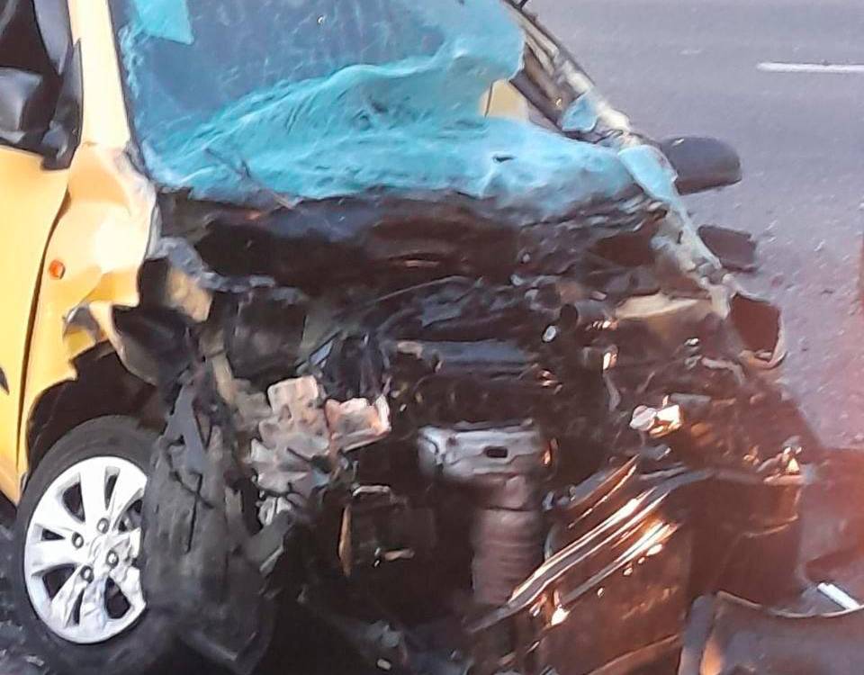 Así quedó uno de los carros involucrados. /FOTO: CORTESÍA