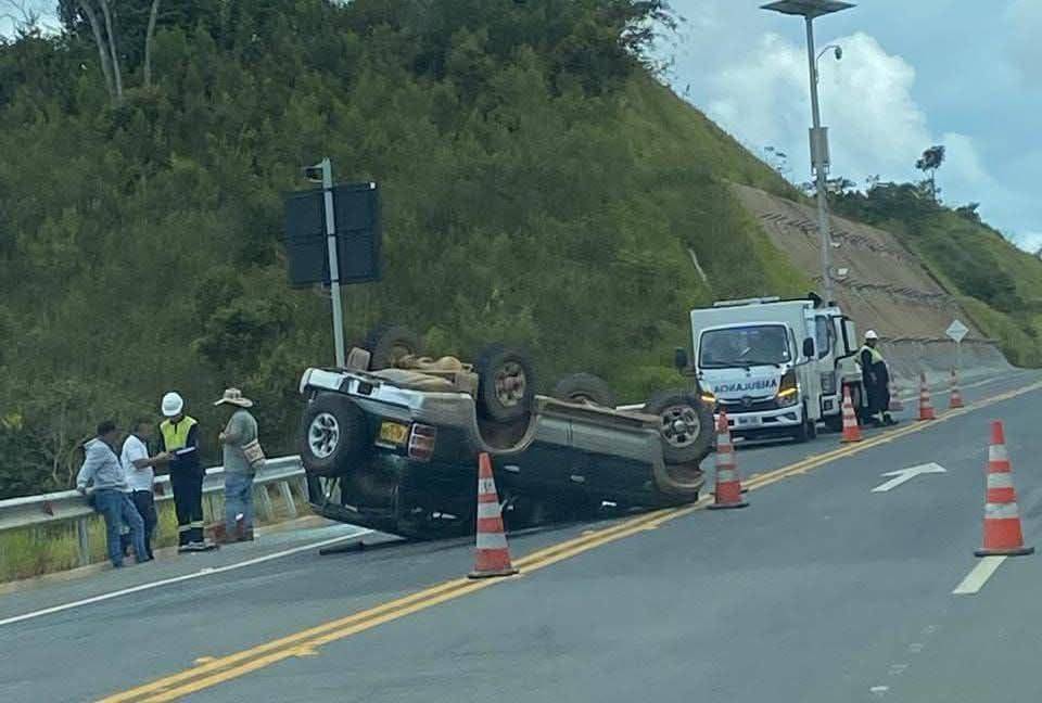 Las autoridades recomiendan tener prudencia en las vías. <b><span class=mln_small-caps_mln>/FOTO: DENUNCIAS ANTIOQUIA</span></b>