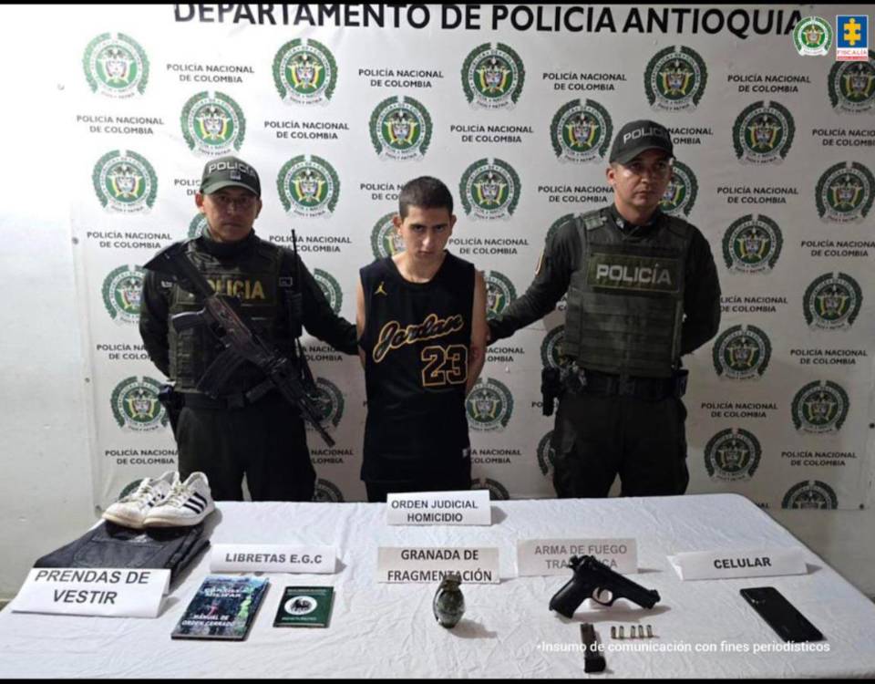 Entre los elementos incautados a alias Cofla está la ropa que habría usado el día del ataque. FOTO: CORTESÍA FISCALÍA