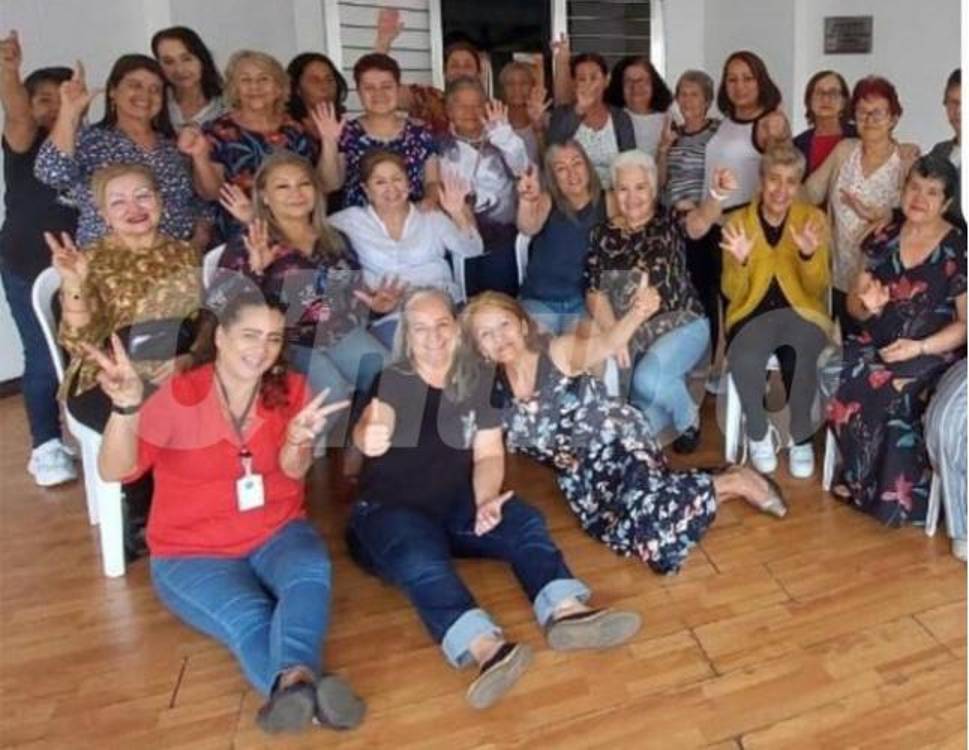 Grupo extenso de las que harán parte de la celebración. <b><span class=mln_small-caps_mln>/FOTO: CORTESÍA</span></b>