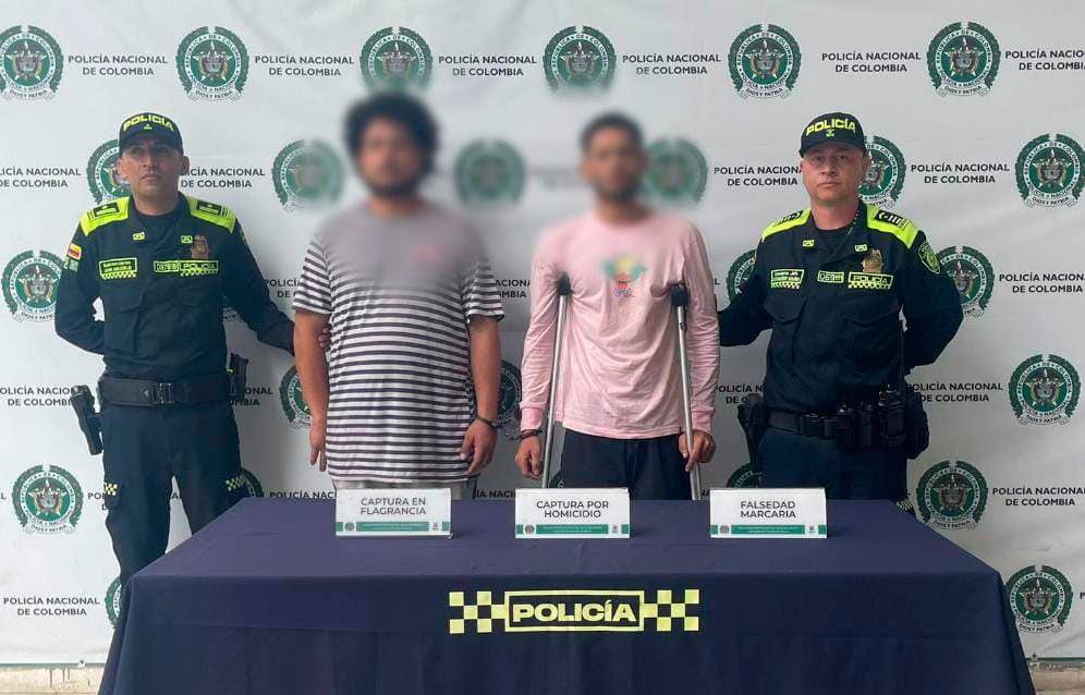 Momento de la captura de los presuntos responsables de la muerte de Natalia Loaiza. /FOTO: CORTESÍA POLICÍA