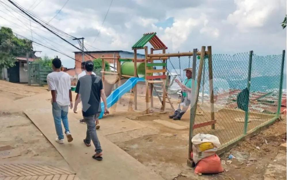 Este es el parque del sector donde ocurieron los hechos y donde habría estado jugando el menor con sus hermanos. FOTO: LAURA ROSA JIMÉNEZ VALENCIA