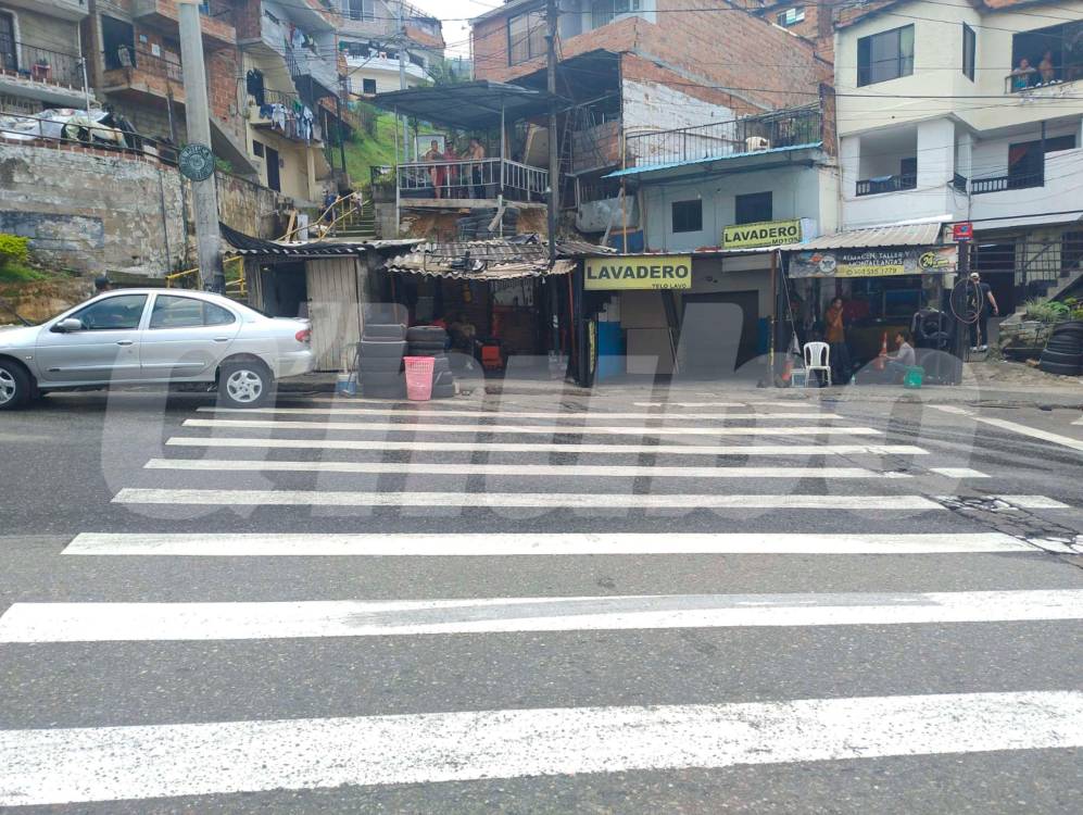 En todo el frente del lavadero donde estaba trabajando Cristian Santiago Castañeda, fue donde los sicarios lo agredieron con arma de fuego. /FOTO: ARNALDO DÍAZ